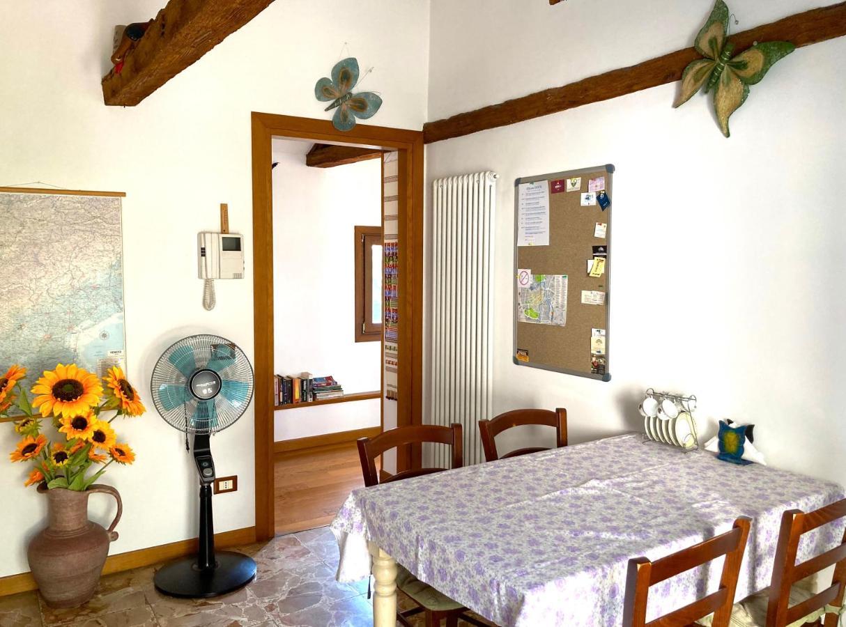 فيتشنزا Bob And Jenny'S B&B المظهر الخارجي الصورة