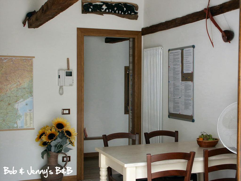 فيتشنزا Bob And Jenny'S B&B المظهر الخارجي الصورة