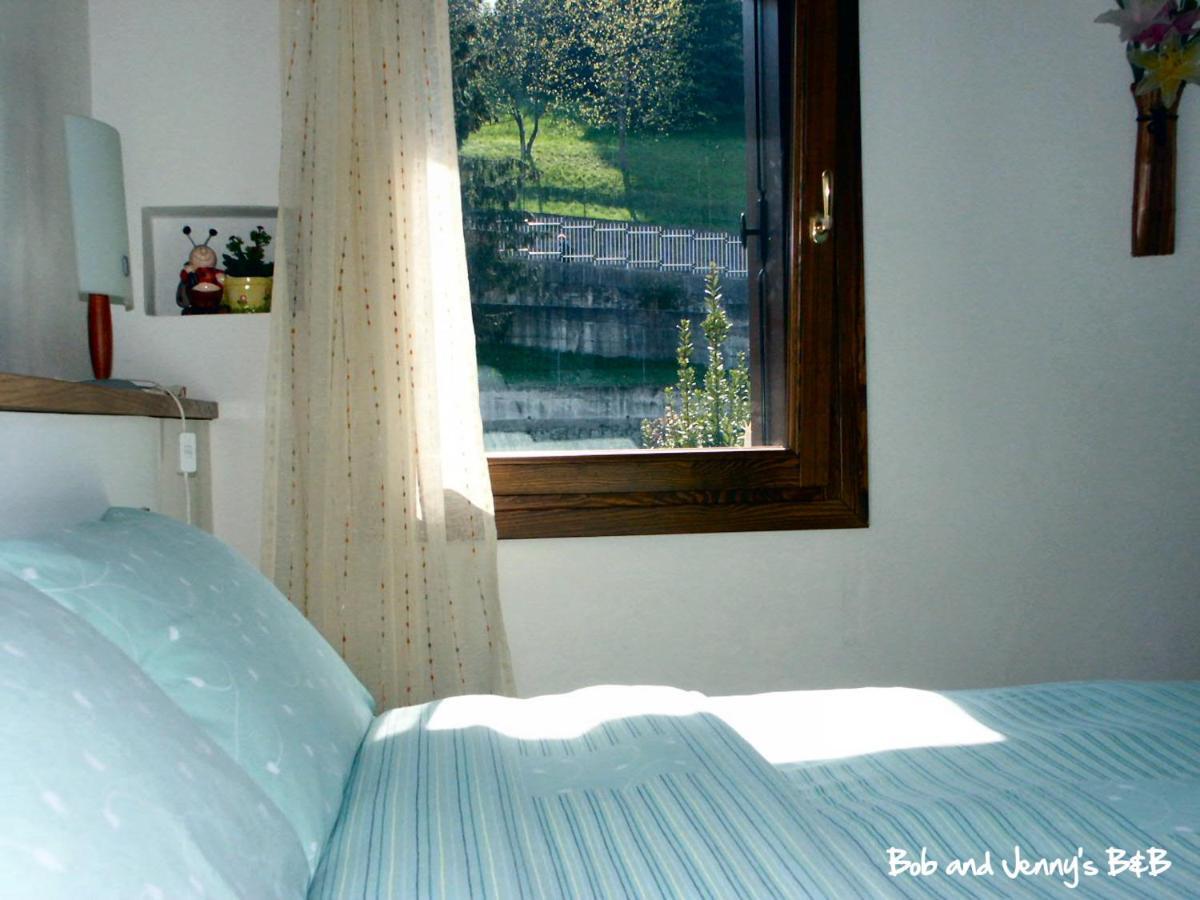 فيتشنزا Bob And Jenny'S B&B الغرفة الصورة